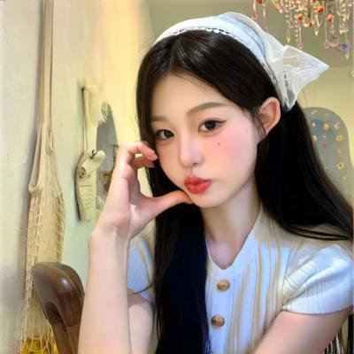 明黄禁色 封面
